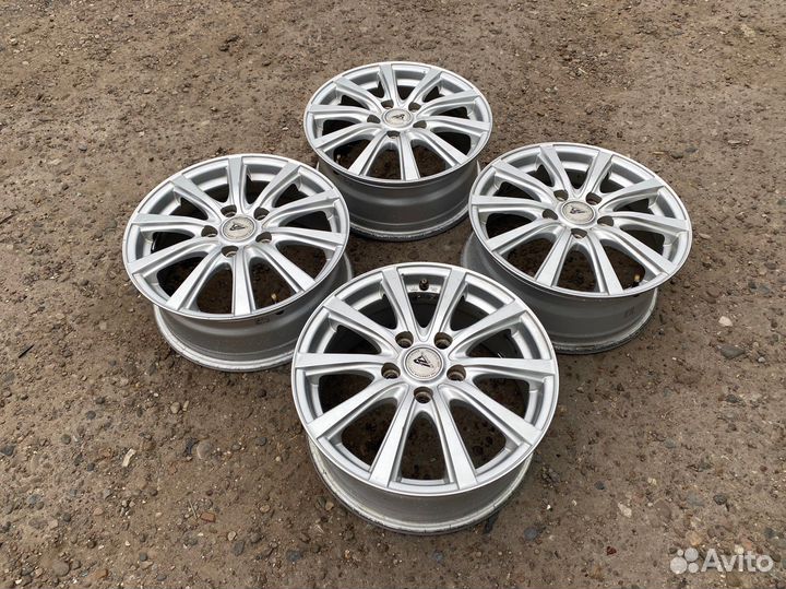 Диски литые R16 5x114,3 на Хендай Киа Тойота