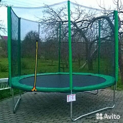 Батут для отдыха в саду