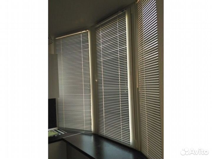 Горизонтальные жалюзи V47610-Д86104