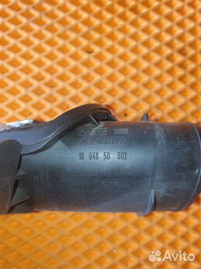 Патрубок воздушного фильтра Volvo XC60