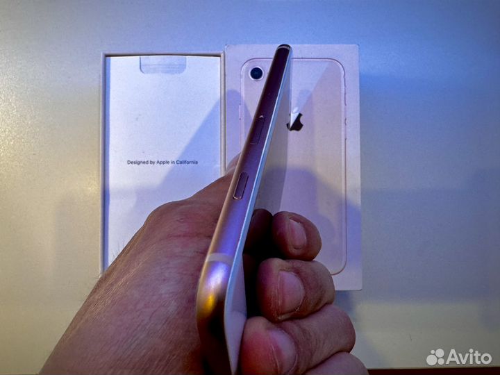 iPhone 8, 64 ГБ