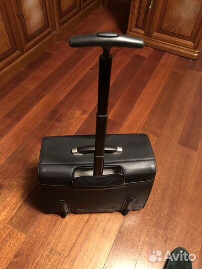 Чемодан BMW фирменный