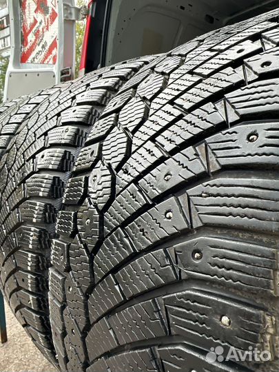 Gislaved Nord Frost 200 245/45 R18