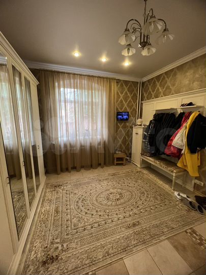 Дом 337,9 м² на участке 15 сот.