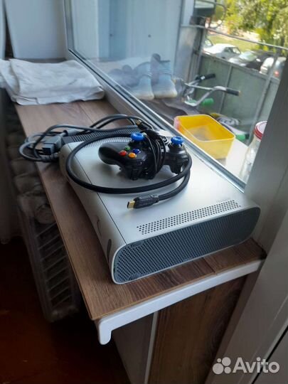 Игровая приставка xbox 360