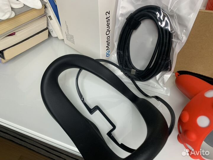 Oculus quest 2 VR + крепление + кабель + чехлы