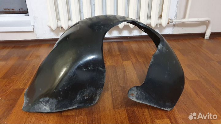 Подкрылок передний левый mitsubishi Lancer X