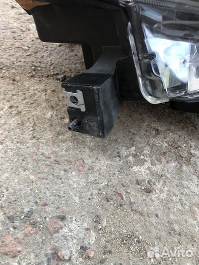 Nissan x-trail 32 фара правая рестайлинг