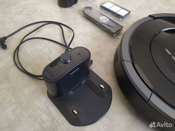 Робот пылесос iRobot Roomba 880