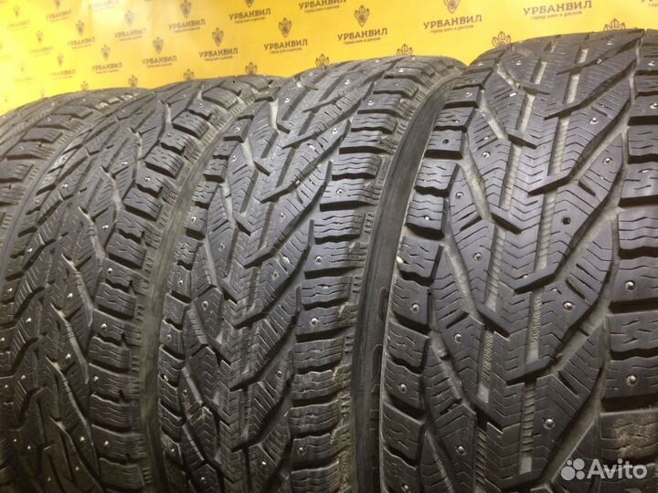 Kormoran Stud 2 205/60 R16 96H