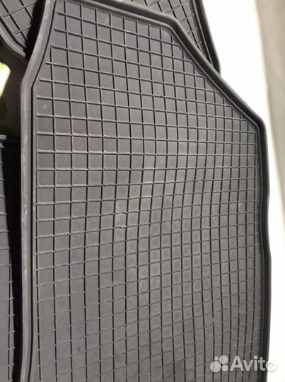 Автомобильные коврики резиновые б/у ваз 2110