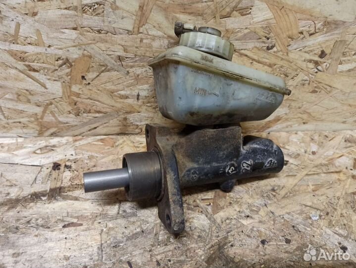 Главный тормозной цилиндр Opel Astra F