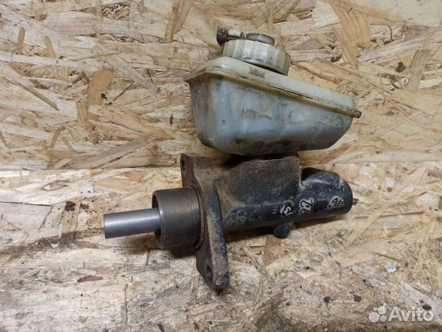 Главный тормозной цилиндр Opel Astra F