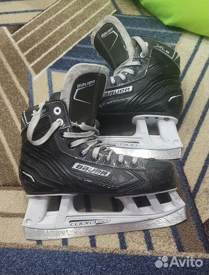 Хоккейные коньки bauer
