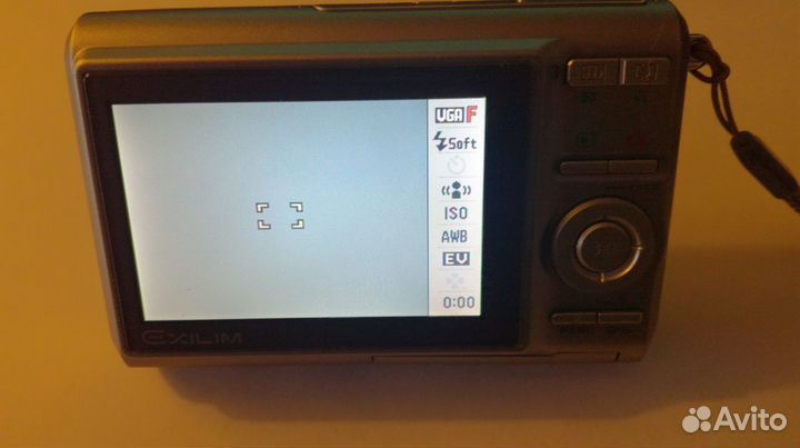 Цифровой фото Casio Exlim EX-Z75