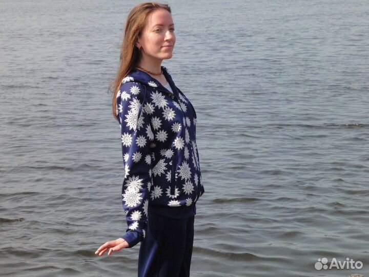 Спортивный костюм женский