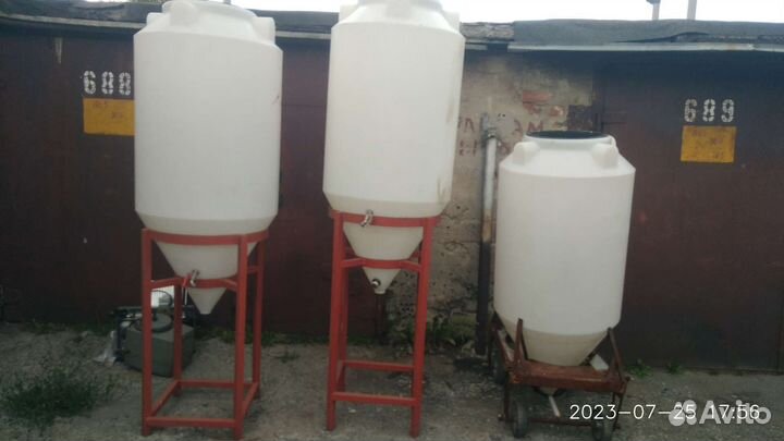 Емкость фм 240К цкт 240 л пластиковая