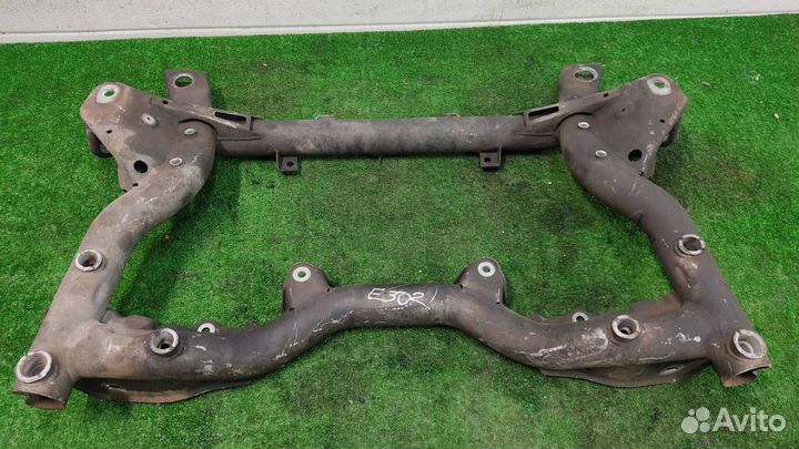 Подрамник передний Mercedes Benz C-Class W204 2008