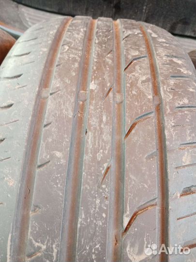 Continental ContiPremiumContact 2 215/60 R17 96H