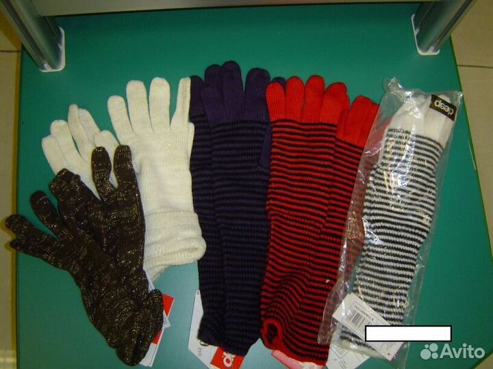 Продам новые шапки и перчатки