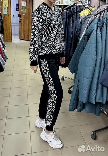 Спортивный костюм