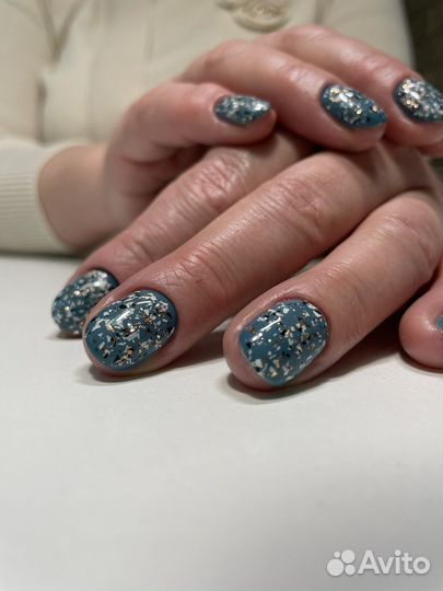 Мастер маникюра и наращивания ногтей