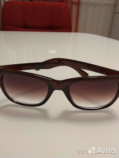 Солнцезащитные очки женские