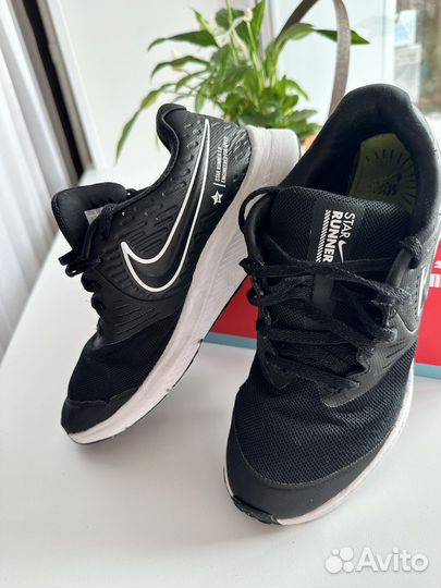 Кроссовки nike для мальчика 36,5 размер
