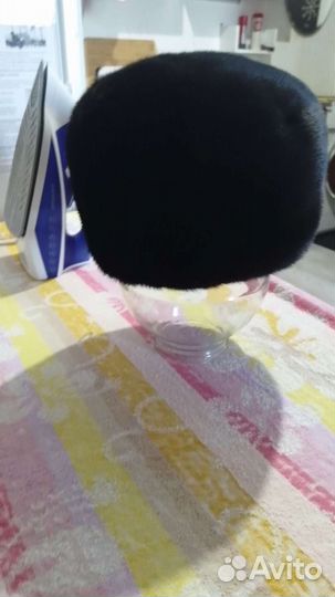 Норковая чёрная шапка в отличном состоянии