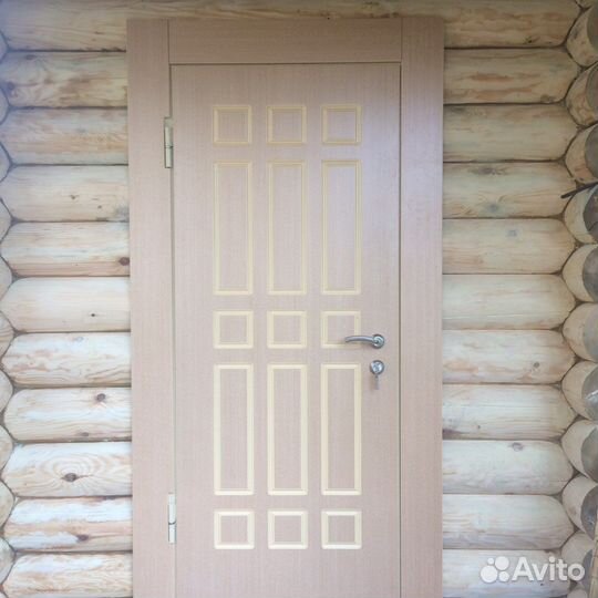 Входная дверь