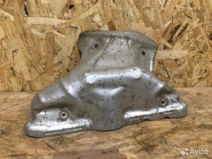 Экран тепловой выпускного коллектора 1.6 Renault