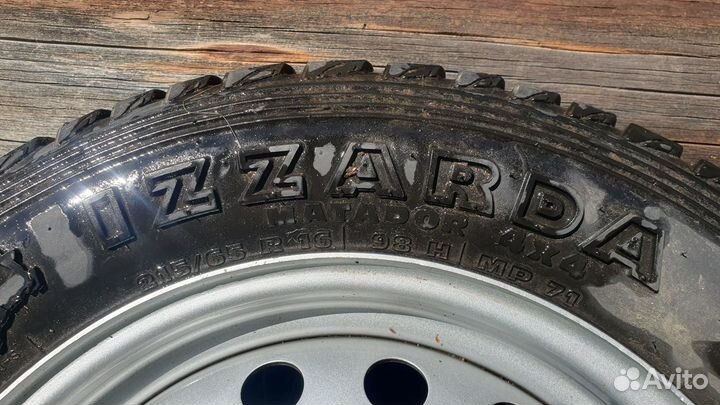 Matador MP 72 Izzarda A/T 2 215/65 R16