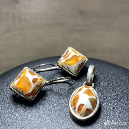 Винтажный Набор Серьги И Кулон Ретро