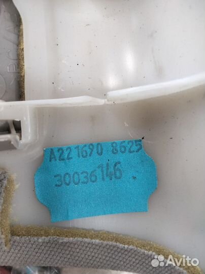 Обшивка передней стойки Мерседес W221