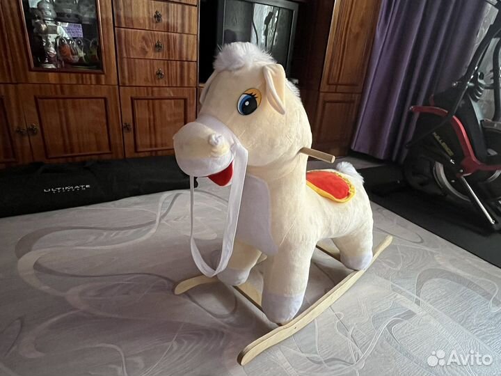 Детская качалка лошадь