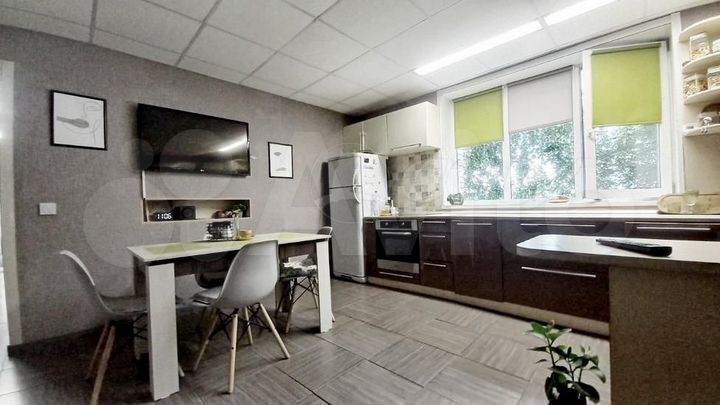 Дом 238 м² на участке 20 сот.