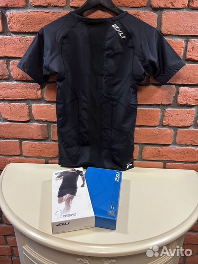 Компрессионная футболка 2XU