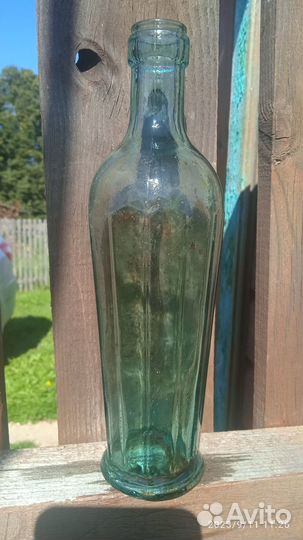 Старинная бутылка