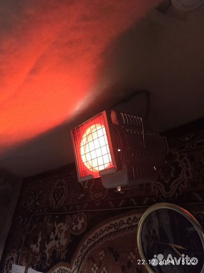 Осветительный прибор сцены