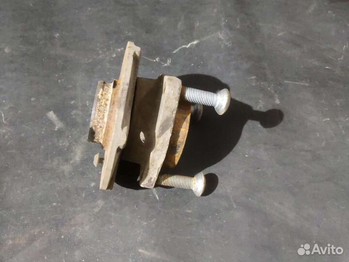 Ступица передняя Skoda Octavia a7