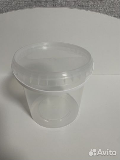 Ведро пластиковое с крышкой банка 1л