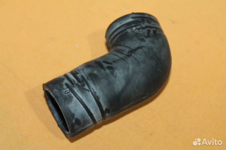 Патрубок Bosch 00056229 бу. 5101