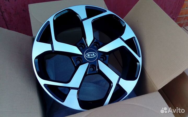 Новые диски R17 ST Kia Sportage