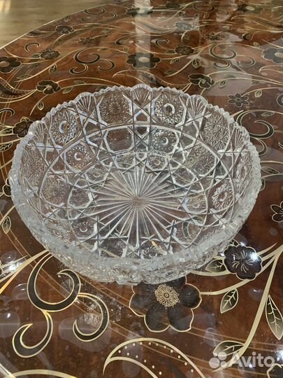 Хрустальная ваза