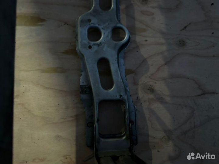 Телевизор Mercedes E W210 ом113.980 2001