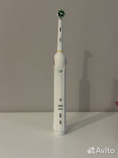 Зубная щетка электрическая Oral b smart 4000