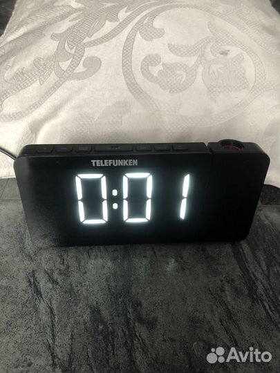 Радиочасы Telefunken черные