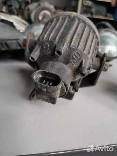 Фара противотуманная левая Nissan March AK12