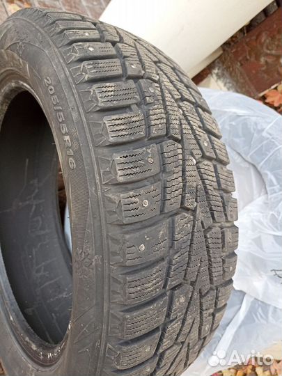 Roadstone Winguard Spike 205/55 R16