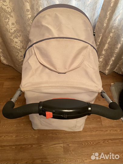 Прогулочная коляска zva